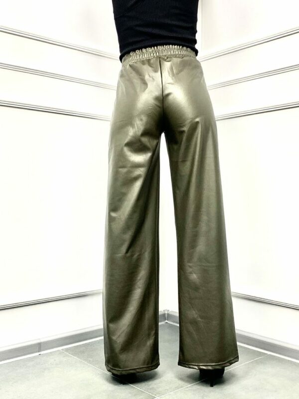 Дамски широк панталон от еко кожа в зелен цвят код PN0002-1