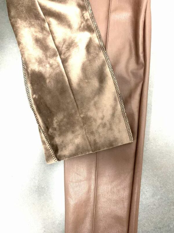 Дамски спортно-елегантен панталон от еко кожа в цвят екрю код PN0003-1
