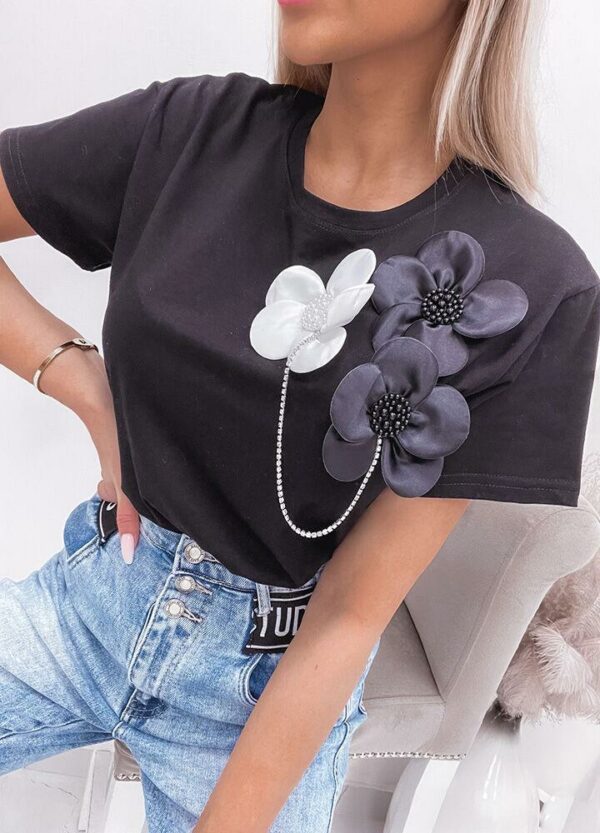 Дамска тениска с декорация от цветя код T0190