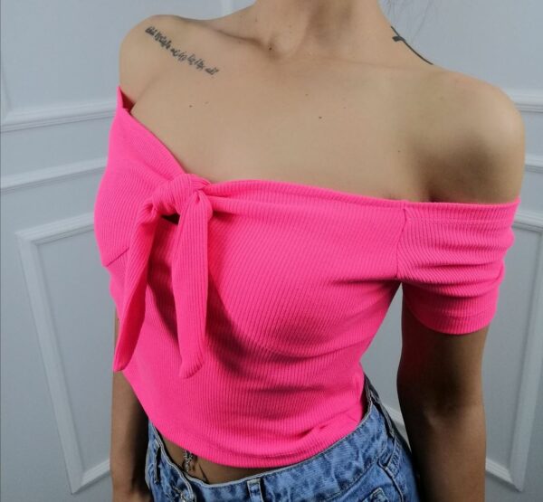 Скъсена дамска блуза цвят неон розов код T0091-2