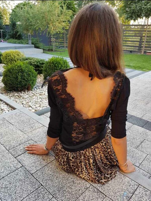 Дамска блуза с дантела на гърба в черен цвят код B0162-1