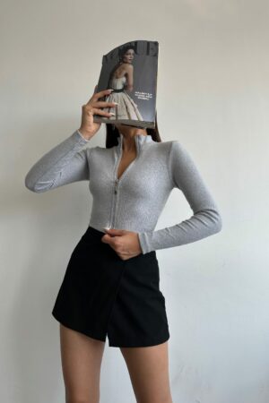 Дамска къса блуза код B0253